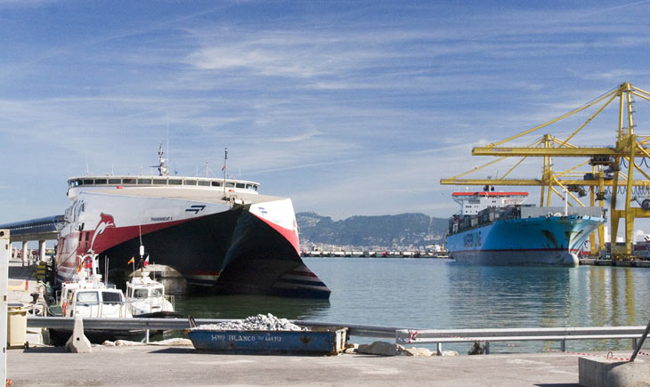 Spain. FRS ferry in the port Algeciras | Испания. Паром, крейсирующий между Африкой и Европой, в испанском порту Algeciras 